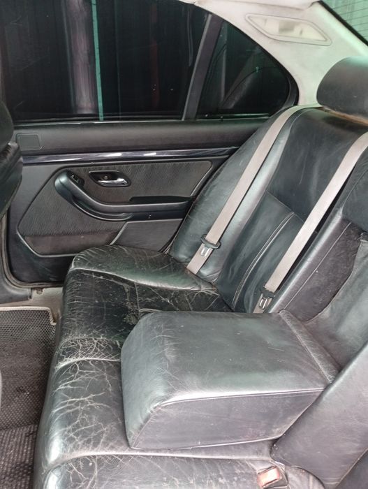 БМВ е39 на полном ходу!