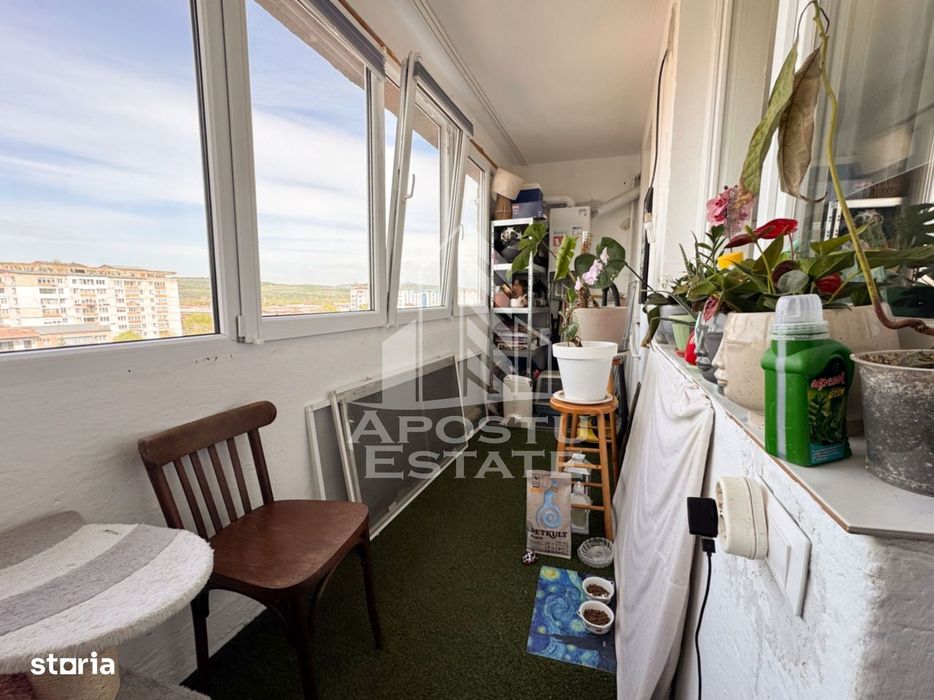 Apartament 2 camere, renovat, etaj 8, panoramica, Stadion - Hunedoara
