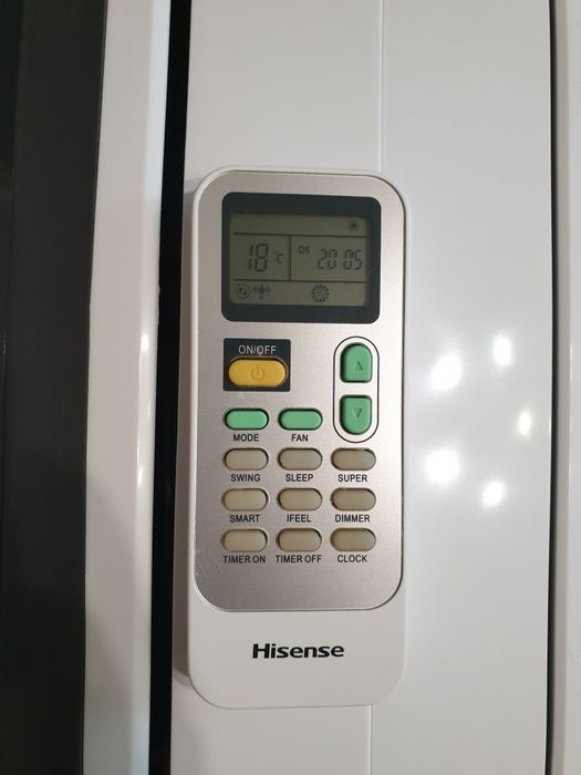 Мобилен климатик Hisense APH12