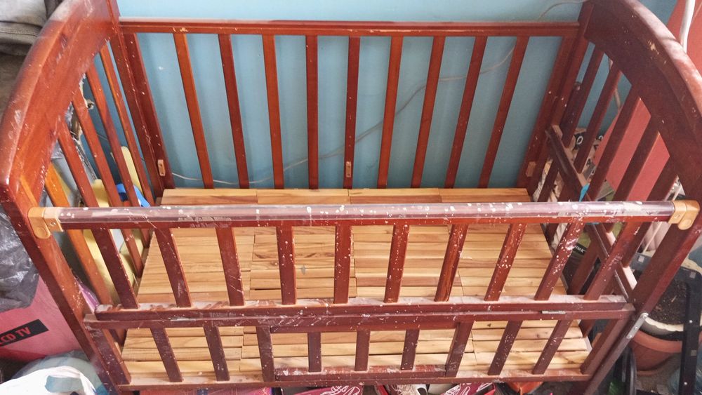 Продам кроватку детскую