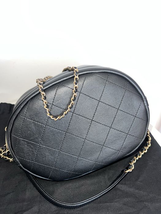 vand geanta chanel noua
