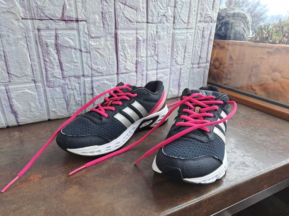 детски маратонки,кецове,спортни обувки,Adidas,адидас,ном 36,за момиче
