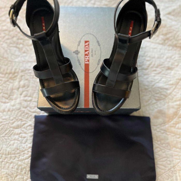 Prada оригинални дамски сандали на платформа