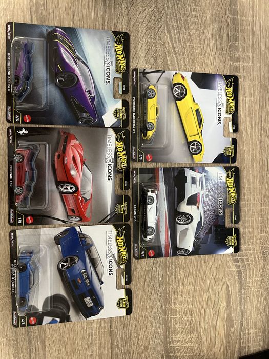 Hotwheels колички