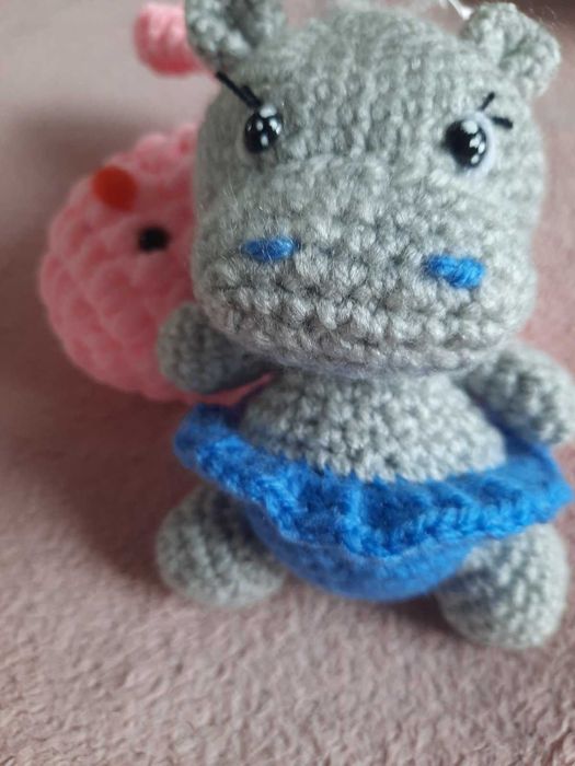 Плетена Амигуруми играчка -коте, змия, мече, пингвин, хипо, зайче