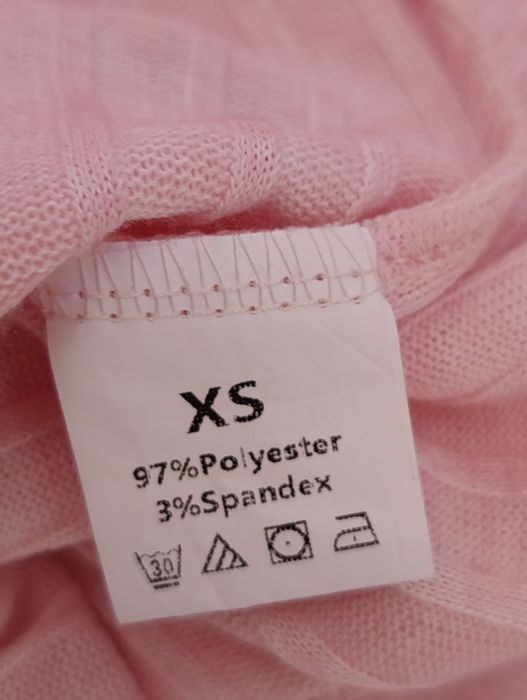 Продаю вещи , в аккаунте больше