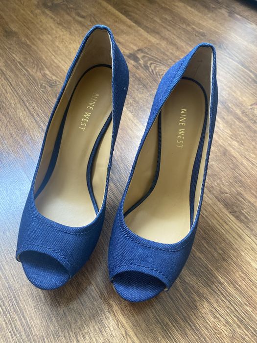 Туфли на каблуке