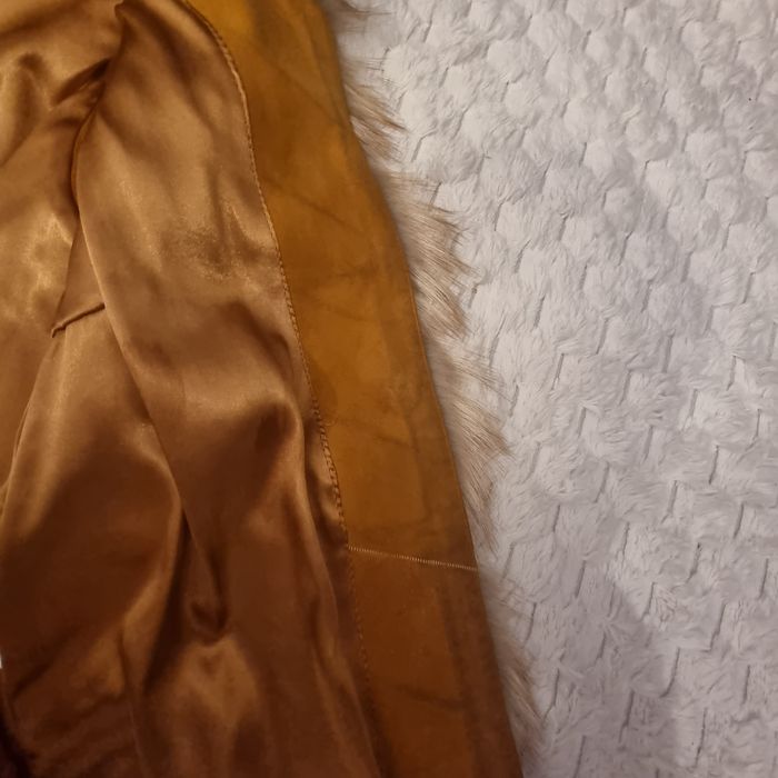 Vesta de blana, vulpe. O nebunie!!!