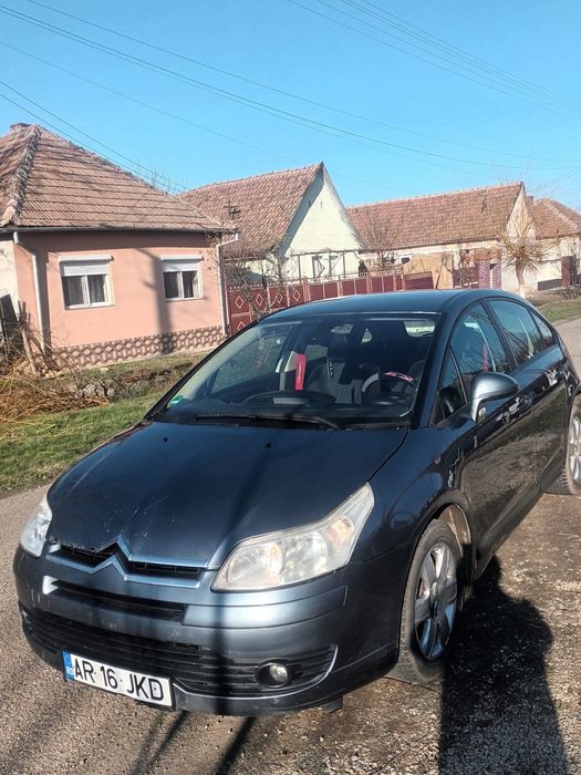 vând Citroen C4 utilizat
