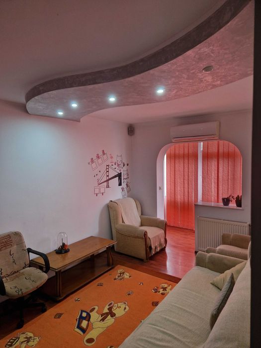 Apartament de închiriat valcea
