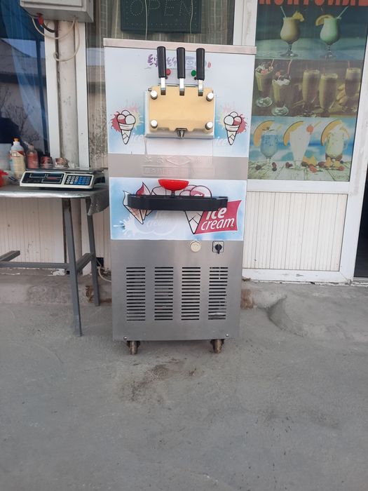 Muzqaymoq  apparati sotiladi.