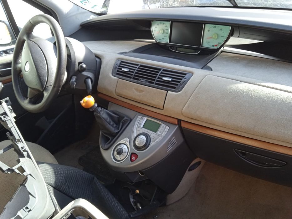 Ланчия федра на части