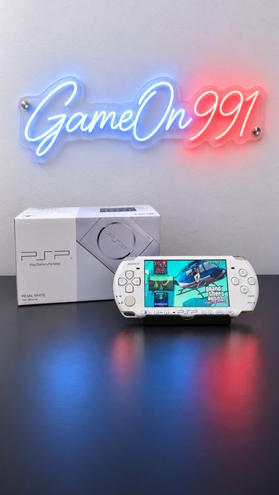 Sony PSP 3000, Modat, 550 jocuri, 9 în 1,  husă + brațară, 12 luni acoperire.