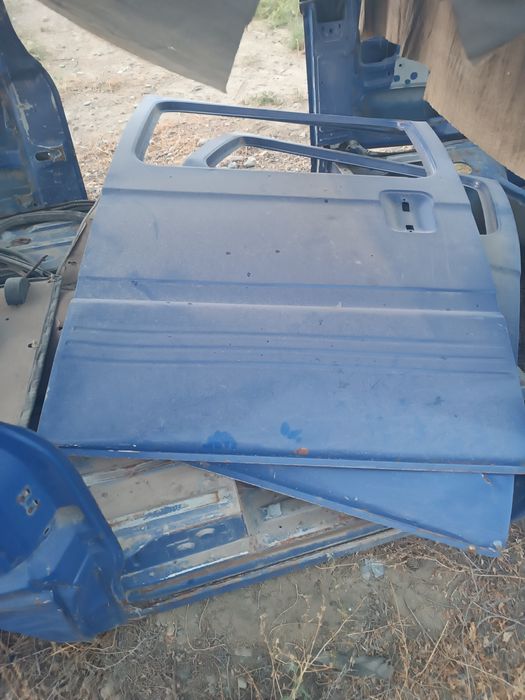 Damas kuzov sotiladi. Narxi telifonda kelishiladi.