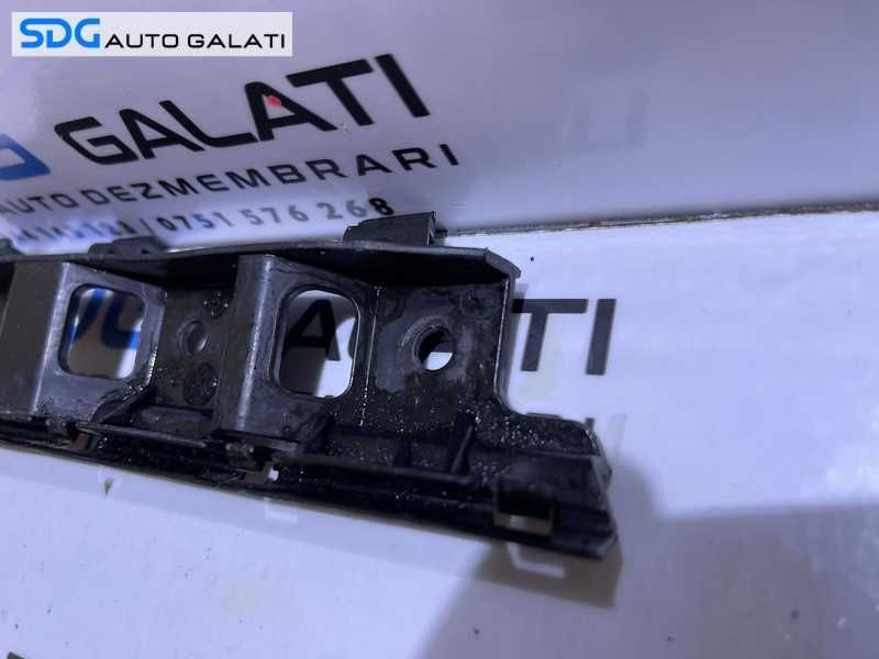 Suport Ghidaj Culisant Dreapta Aripa Spoiler Bara Fata VW Passat B6 2005 - 2010 Cod 3C0807184