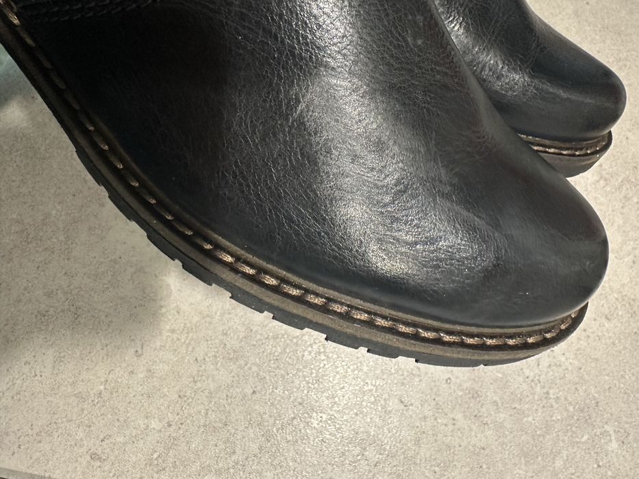 Нови боти Hush puppies