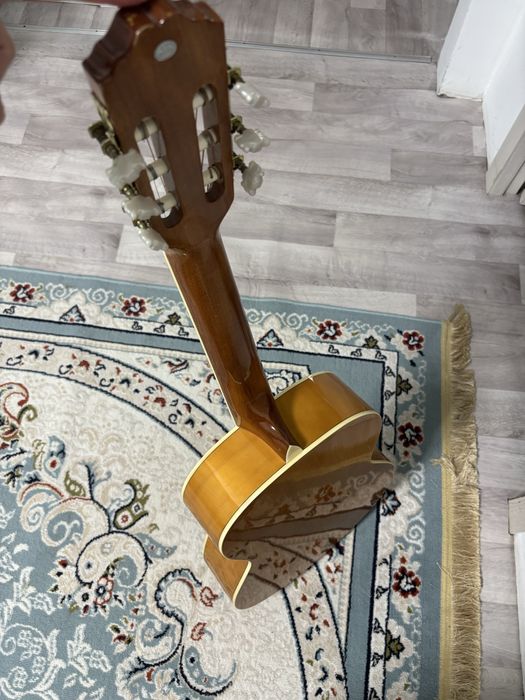 Продам гитару Adagio model KN39BR