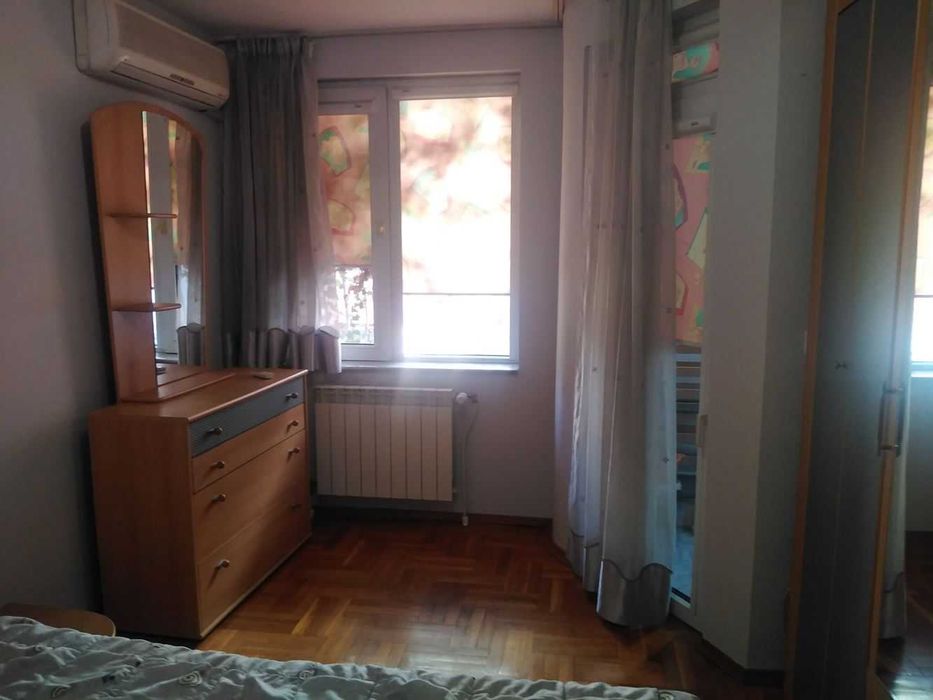 Дава се под наем Тристаен апартамент в Пловдив, Кършияка - 90 кв.м за 548.25 € - Снимка #6