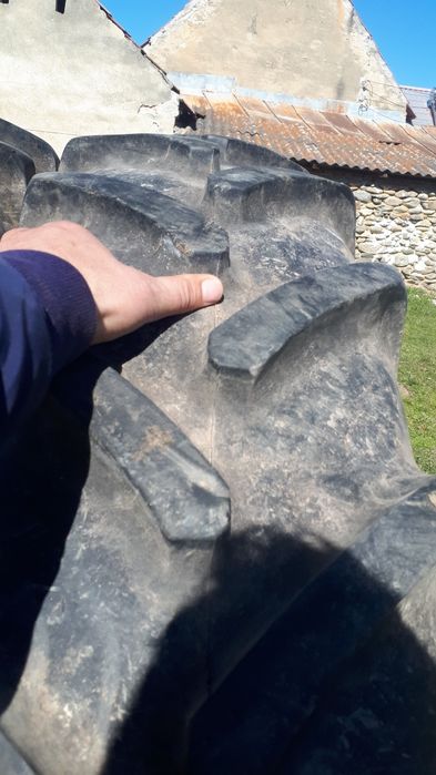 Cauciucuri tractor sau Ifron 12,4R38 Michelin radial