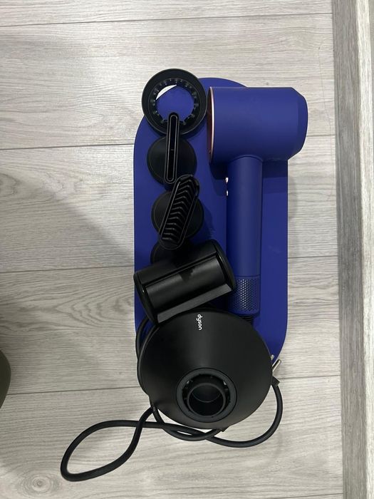 Dyson фен, новый