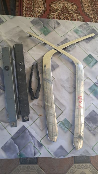 Мерс.124 Центр консольи..