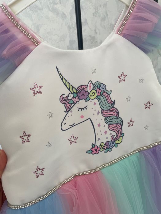 Продам платье для девочки