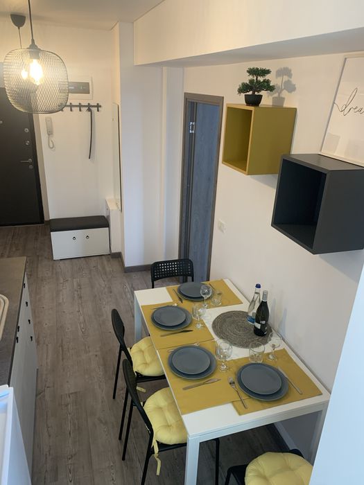 De inchiriat ap 2 camere decomandate, buc independenta -termen lung;bloc din 2021; pe malul lacului