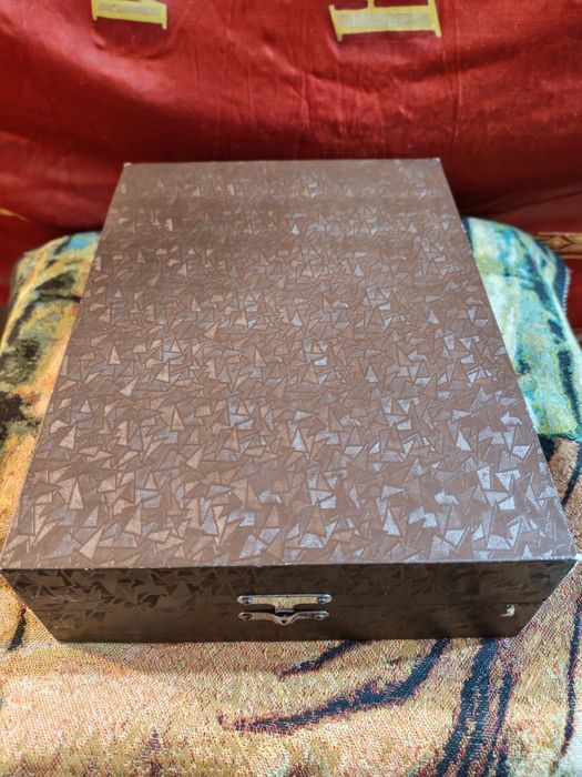 Набор ложек, вилок, ножей