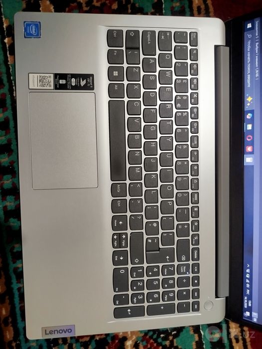 Lenovo brendli noutbook sotiladi