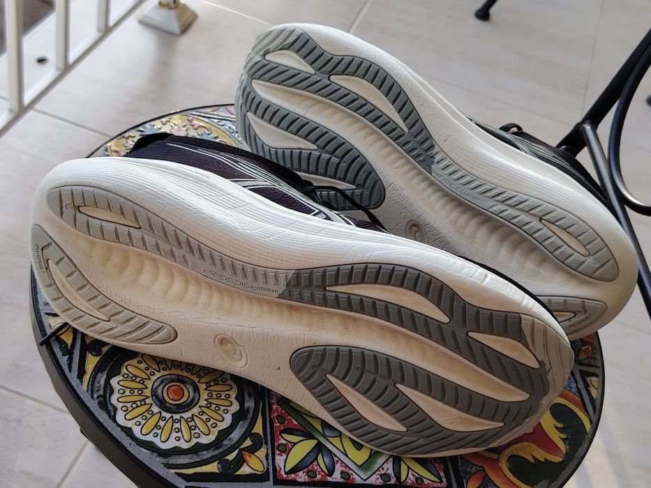 Asics Nimbus 27 41/5