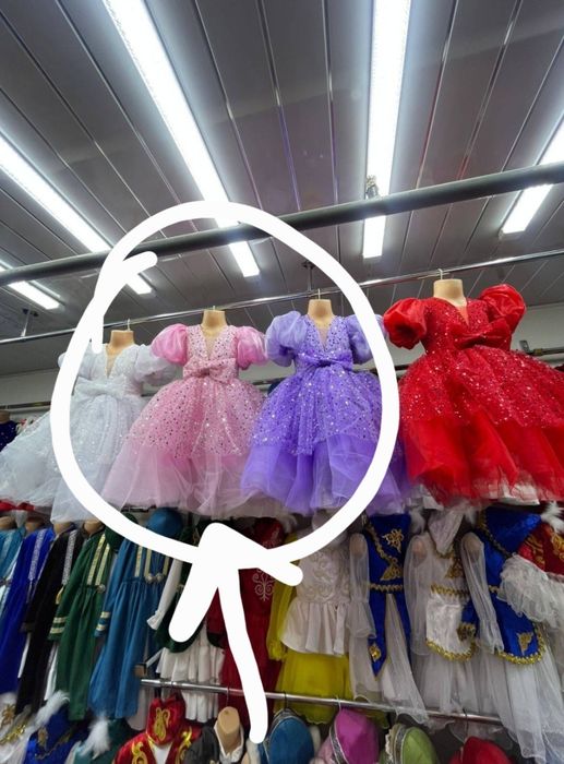 Продам детский платья для 4лет