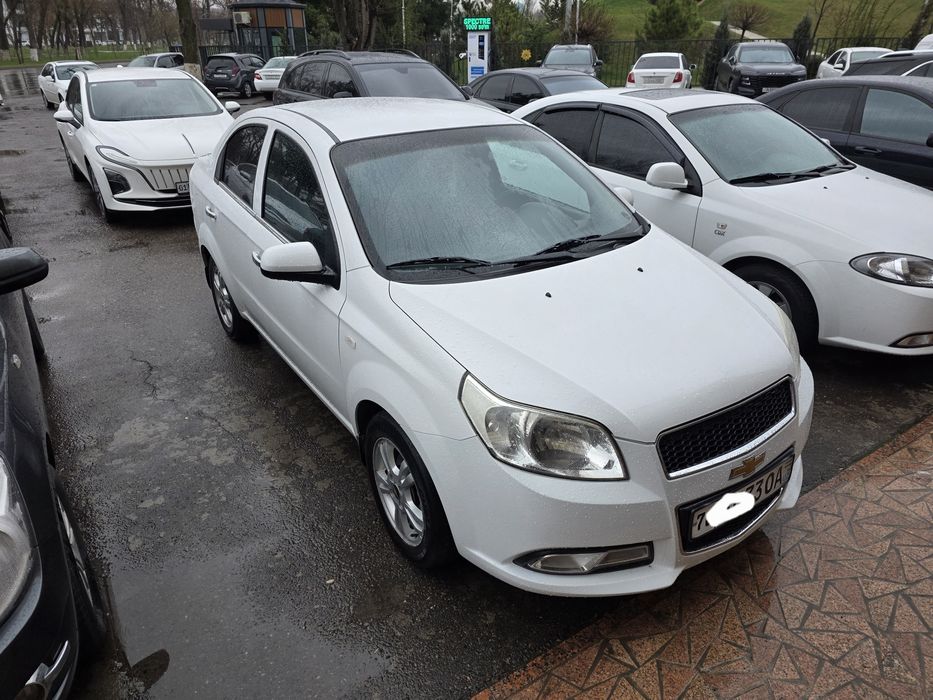 Neksa 3 3 Pazitsa Oq 2019 Yil Benzin 110000 Prabek