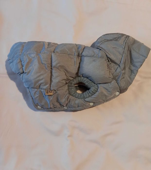 Продам жилетку для собаки