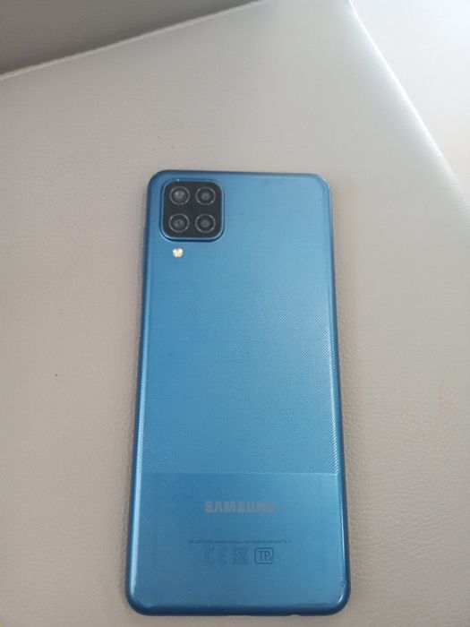 Samsung A12 смартфон