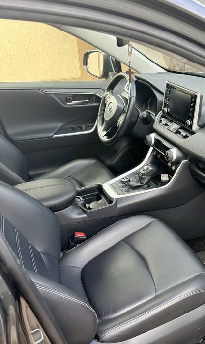 Toyota RAV-4 de vanzare