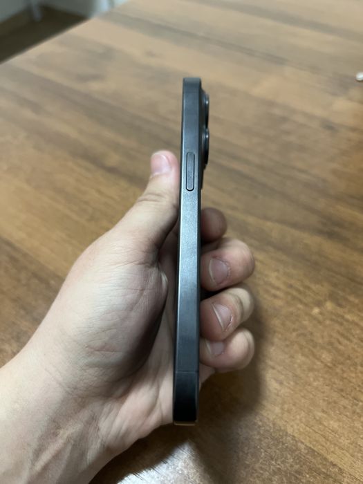 Iphone 15 pro 128gb Black Titanuim