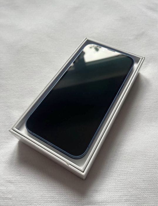 Iphone 13 blue perfecta stare