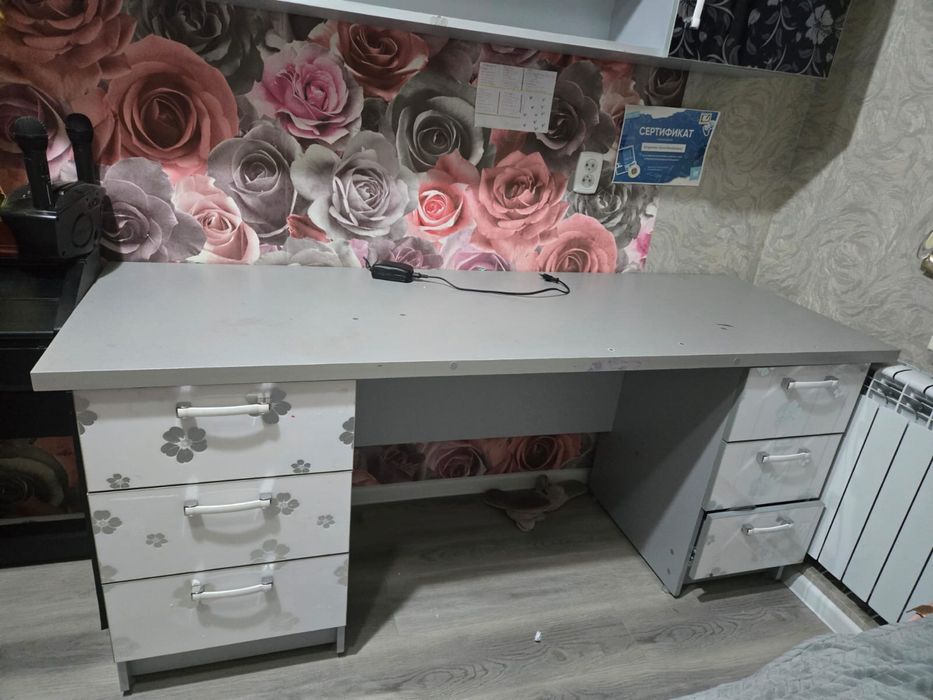 Продам мебель в комнату