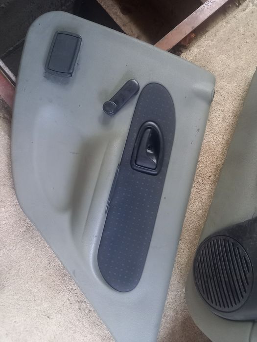 Fete Usi interior Renault Clio 2 satoze usi