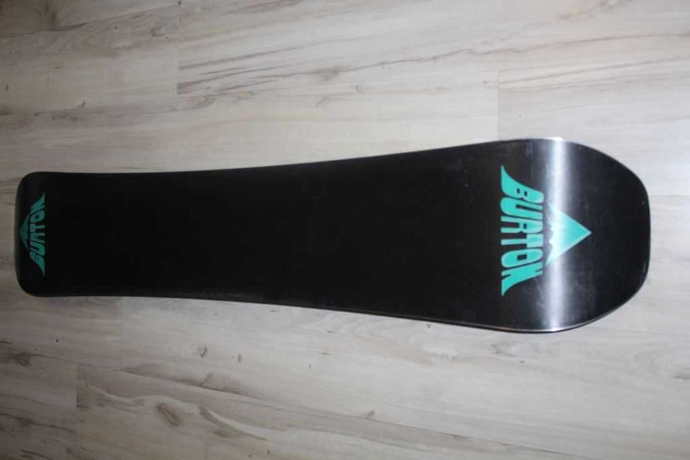 BURTON Radius Flat Top 145cm 2024