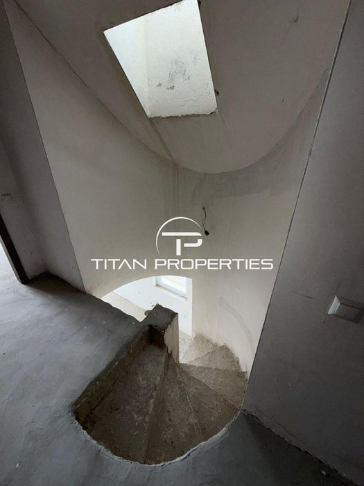 Ексклузивна оферта! Тристаен на 2 нива с АКТ 16 в гр. Айтос