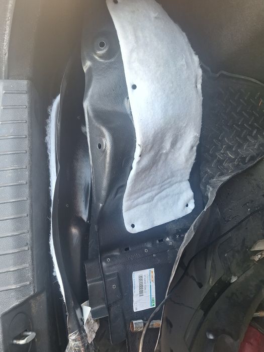 Продам подкрылки от киа оптима