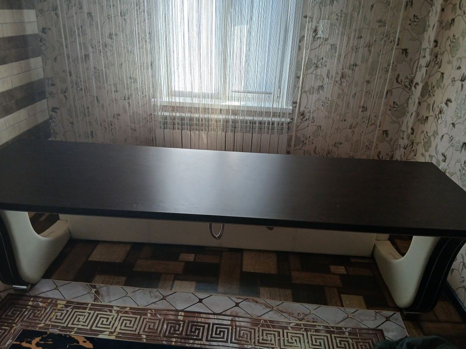 Продам диван стол