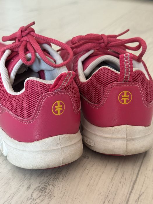 Кроссовки 39 размер