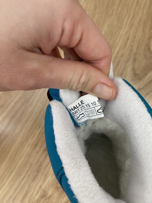 Зимние ботинки детские размер 24