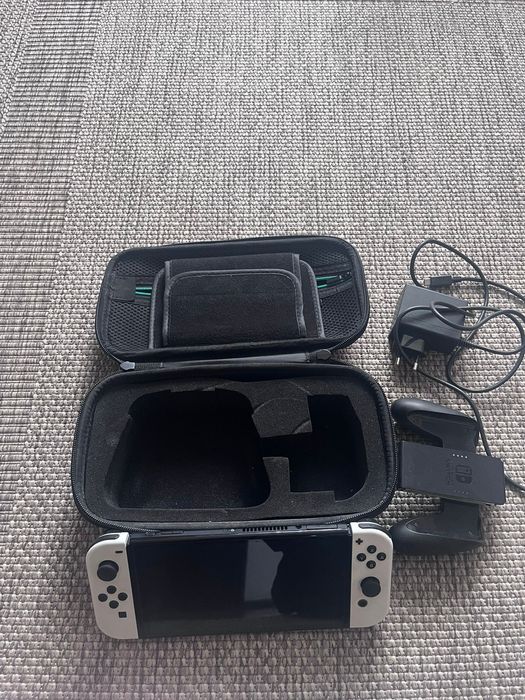 Nintendo Switch Oled modat