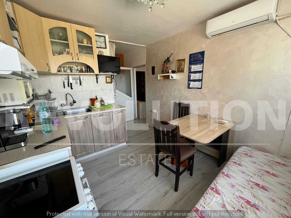 Продава се Двустаен апартамент в Варна, Център - 60 кв.м за 935 €/кв.м - Снимка #1