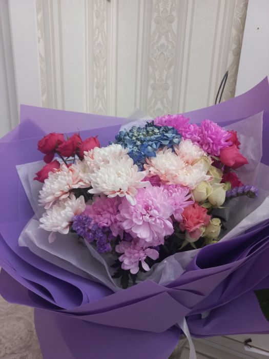 Продам недорого красивый букет 5000 тенне