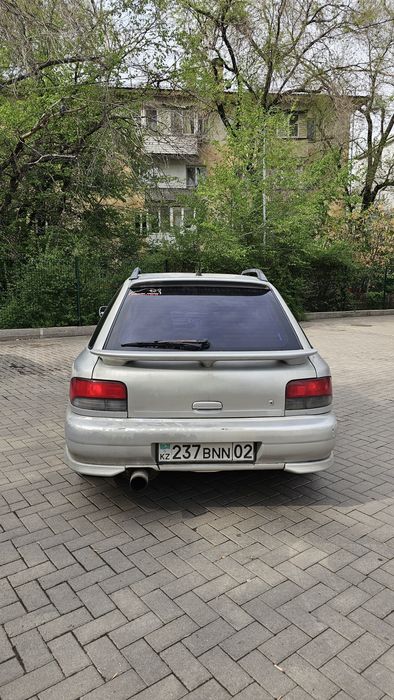 Subaru Impreza WRX 2 литра, моно турбо.