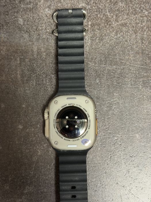 Смарт часовник apple